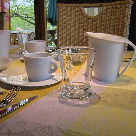 Chambres Et Table D'hotes Le Chalet Du Seu Bed & Breakfast 3*