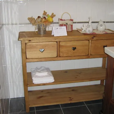 Chambres Et Table D'hotes Le Chalet Du Seu Bed & Breakfast 3*